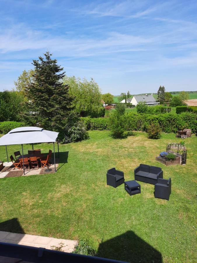 La Maison Genevier - Chambre Doreline Montreuil-en-Touraine エクステリア 写真